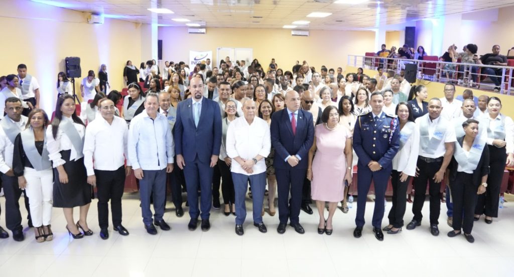 INFOTEP y UTESA certifican a 342 participantes de diplomados y otras acciones formativas INFOTEP y UTESA certifican a 342 participantes de diplomados y otras acciones formativas