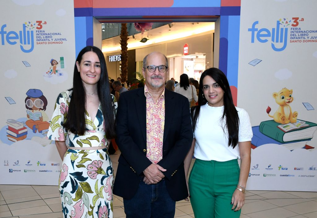 Taina Almodovar Juan Carlos Toral y Franchesca Francisco