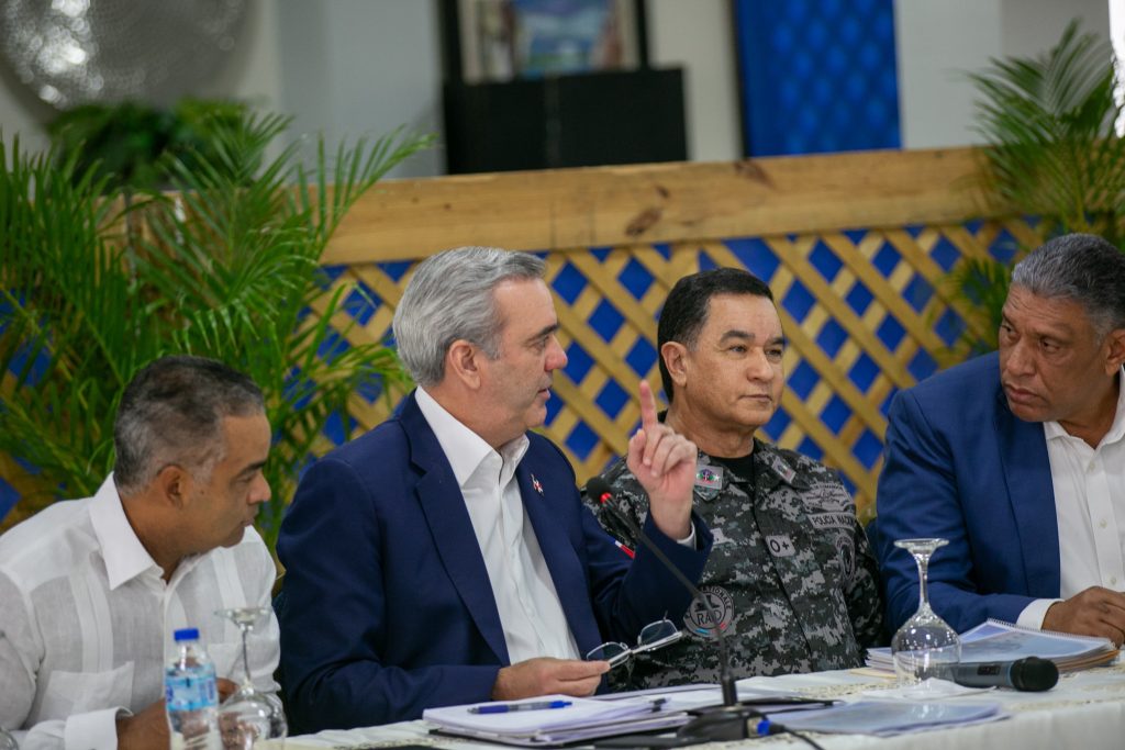 Abinader encabeza reunion de seguimiento al Plan de Seguridad Ciudadana