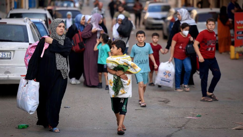 Israel ordena la evacuacion hacia el sur en 24 horas de mas de un millon de habitantes en Gaza