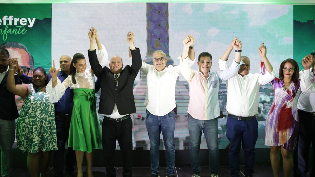 Jeffrey Infante consolida su precandidatura como Alcalde en Santiago con el apoyo del Ing. Silvio Durán y todo su equipo Jeffrey Infante consolida su precandidatura como Alcalde en Santiago con el apoyo del Ing. Silvio Duran y todo su equipo