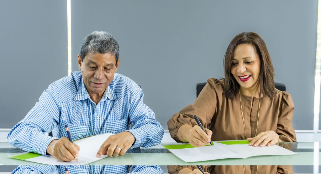 Juan Arias y Mildred Minaya 1
