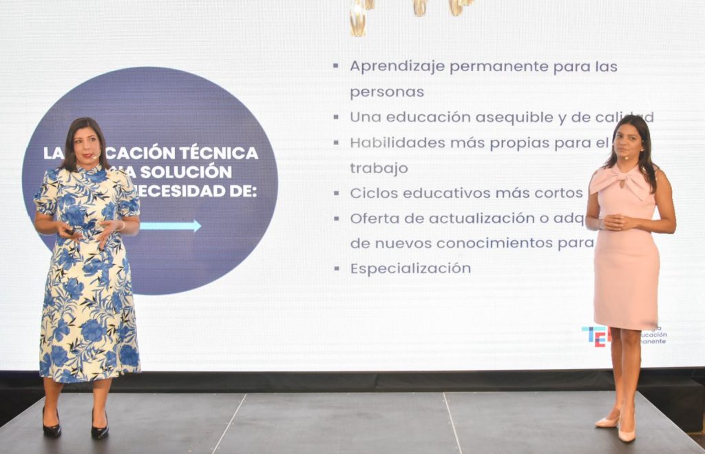 TEP de la PUCMM presenta su oferta académica en Puerto Plata TEP de la PUCMM presenta su oferta academica en Puerto Plata