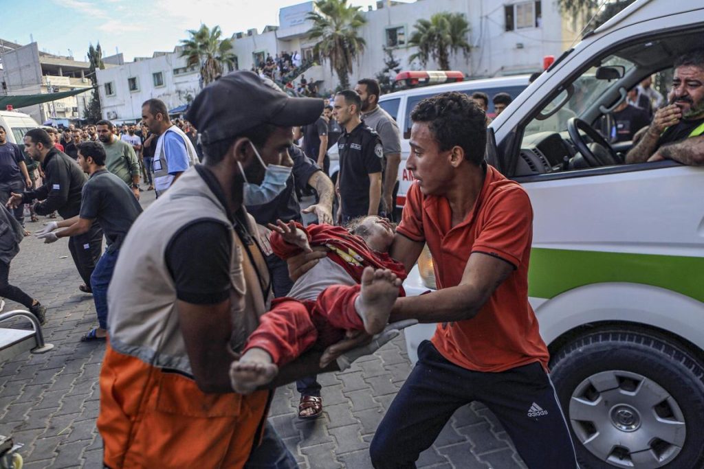 bombardeo israeli en un hospital de Gaza causa cientos de muertos2