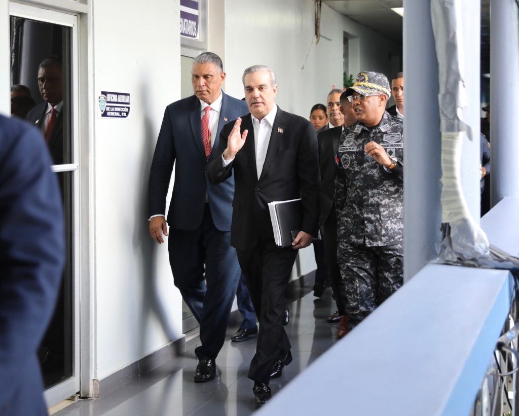 Presidente Abinader encabeza reunión de seguimiento al Plan de Seguridad Ciudadana Abinader encabeza reunion de seguimiento al Plan de Seguridad Ciudadana
