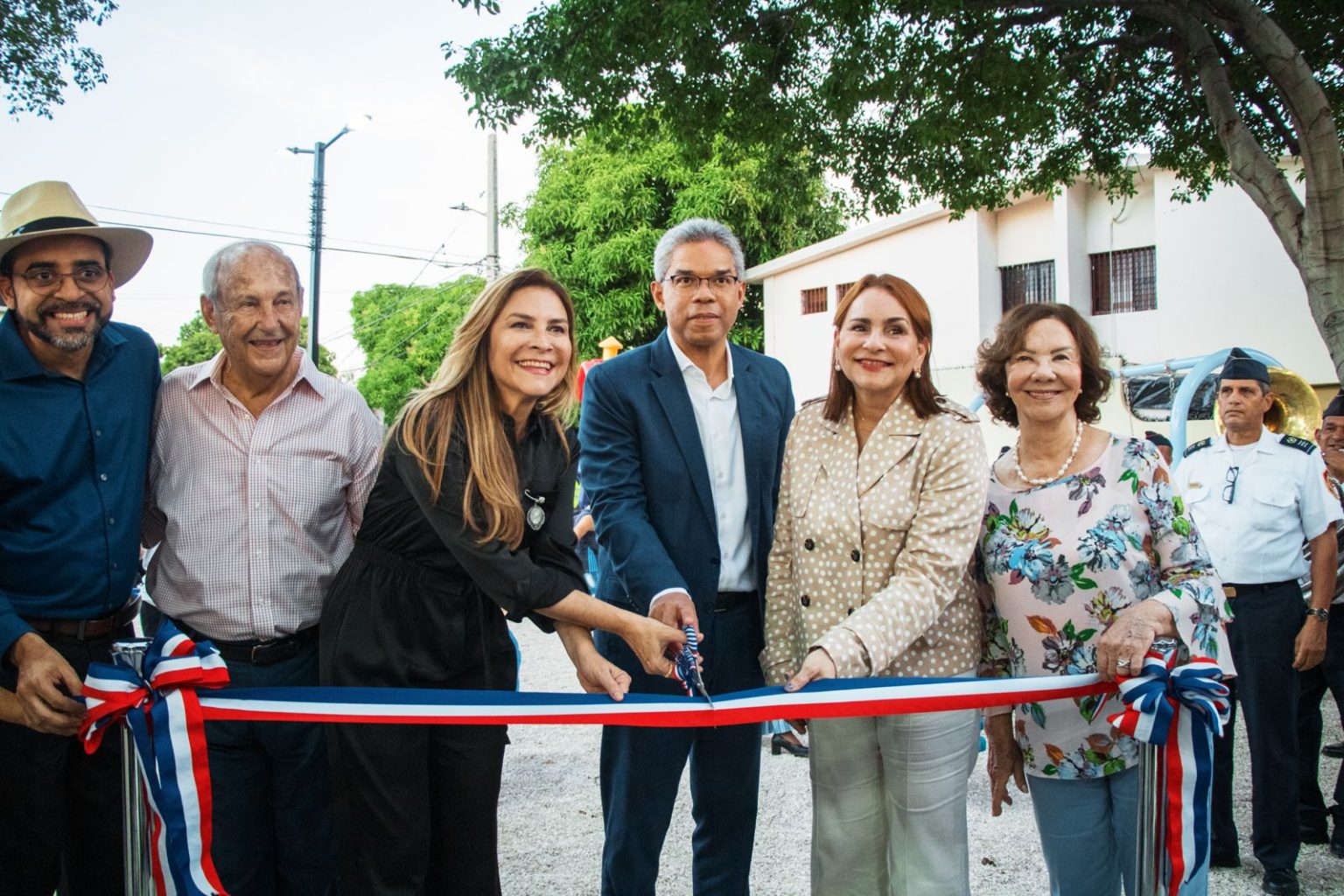 Alcaldia del Distrito Nacional y Texaco inauguran parque Beta para el disfrute de la comunidad