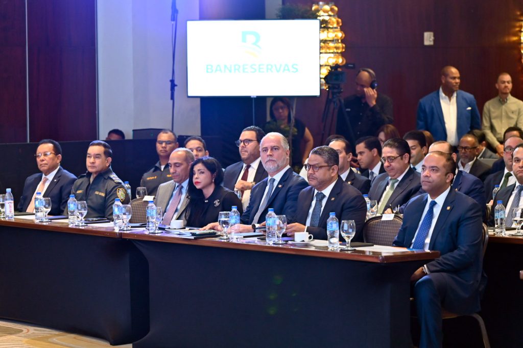 Banreservas realiza Primer Congreso Contra el Lavado de Activos