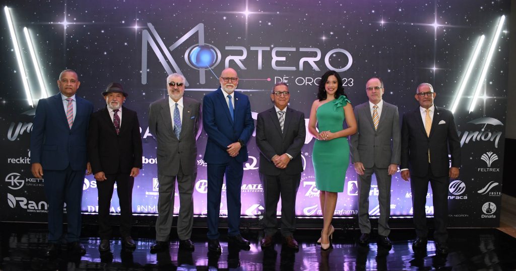 Francisco Morilla Rafael Tavares Julio Cesar Curiel De Moya Enrique Cifre Raul Hernandez Castanos Scarlet Sanchez Carlo