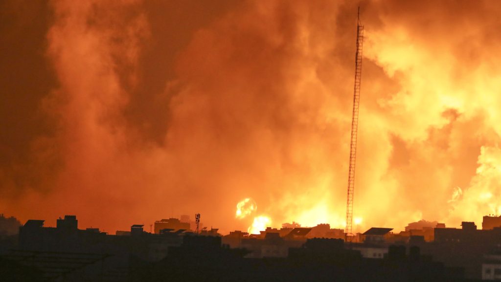 Gaza en estos momentos bombardeo masivo de Israel