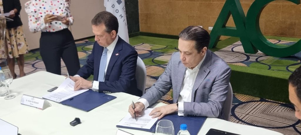MICM y ACIS firman el Acuerdo de Colaboracion Interinstitucional
