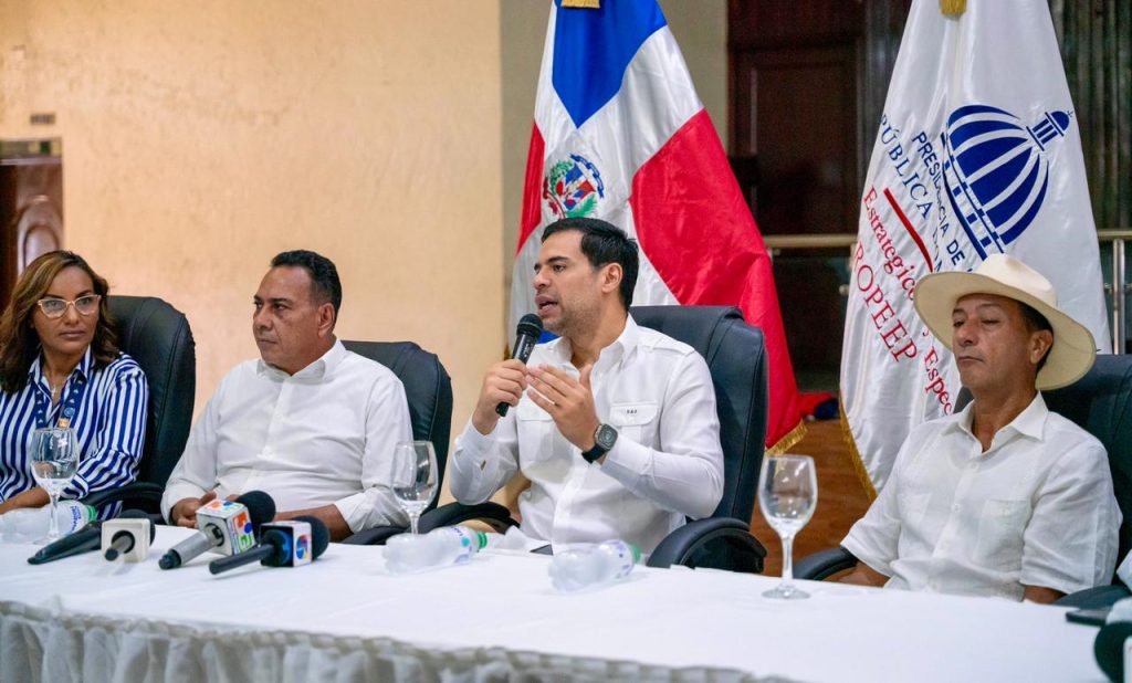 Roberto Angel articula con varias instituciones del Gobierno acciones en la provincia de Monte Plata