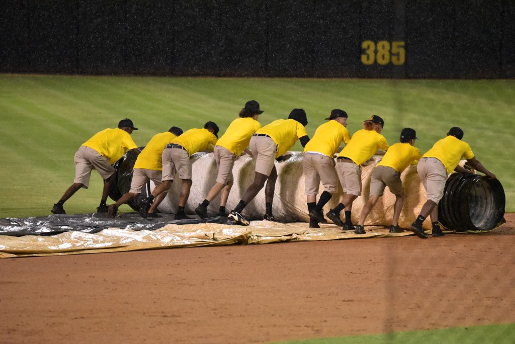 Suspenden por lluvia juego Estrellas y Aguilas en Estadio Cibao