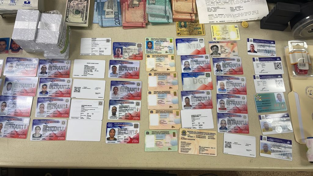 carnet falsificados