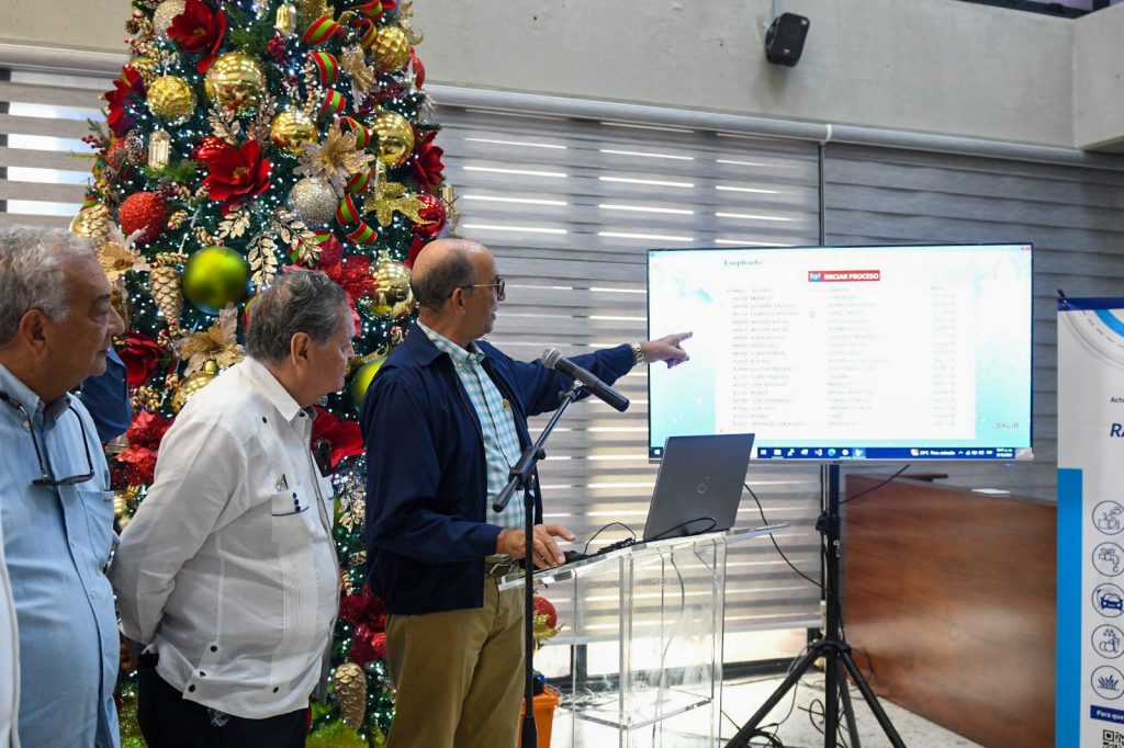Coraasan entrega más de 92 millones de pesos a colaboradores en sueldo 13 Coraasan entrega mas de 92 millones de pesos a colaboradores en sueldo 13