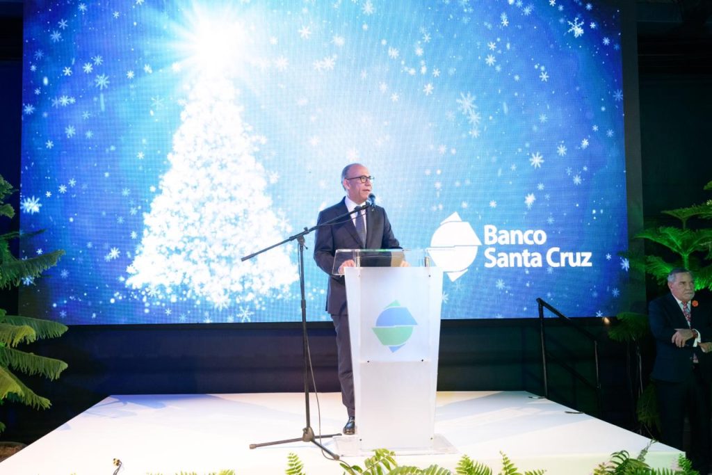 Fausto Pimentel presidente de Banco Santa Cruz