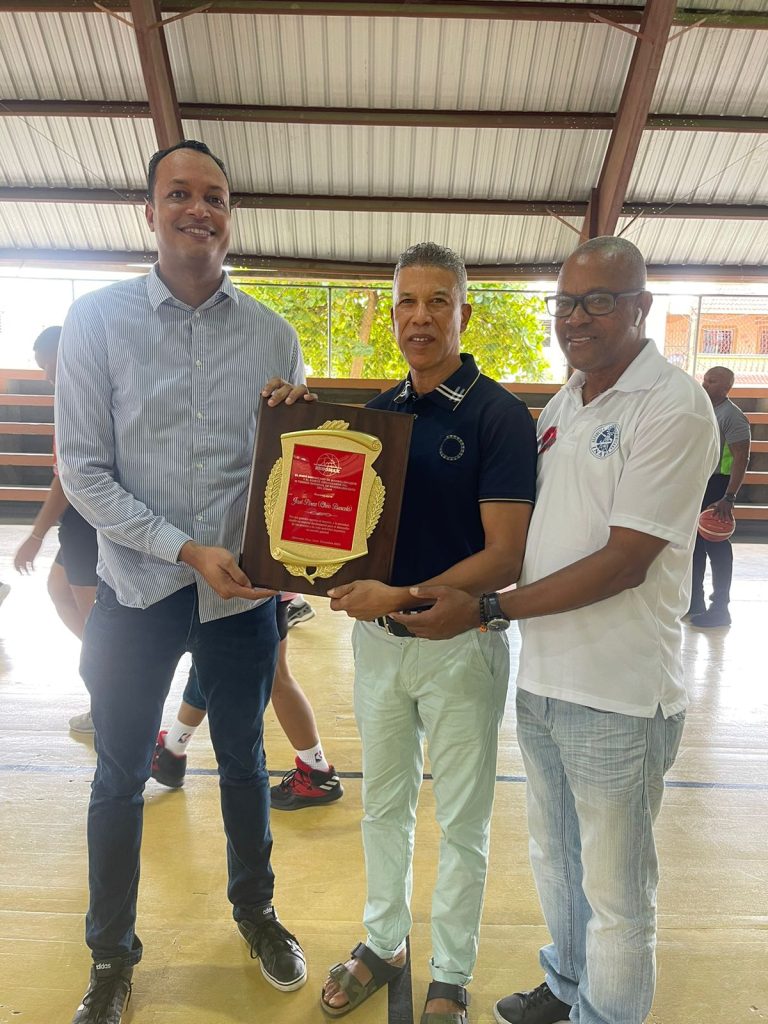 PHOTO 2023 12 04 00 19 37