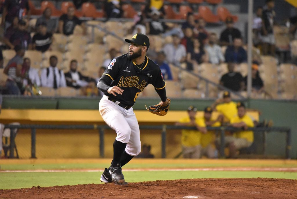 Con gran relevo, Águilas Cibaeñas doblegan a Gigantes Pedro Payano eljacaguero