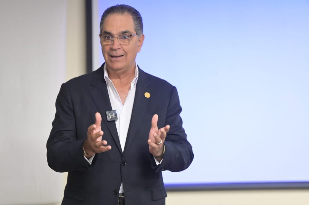 Santiago Hazim senasa