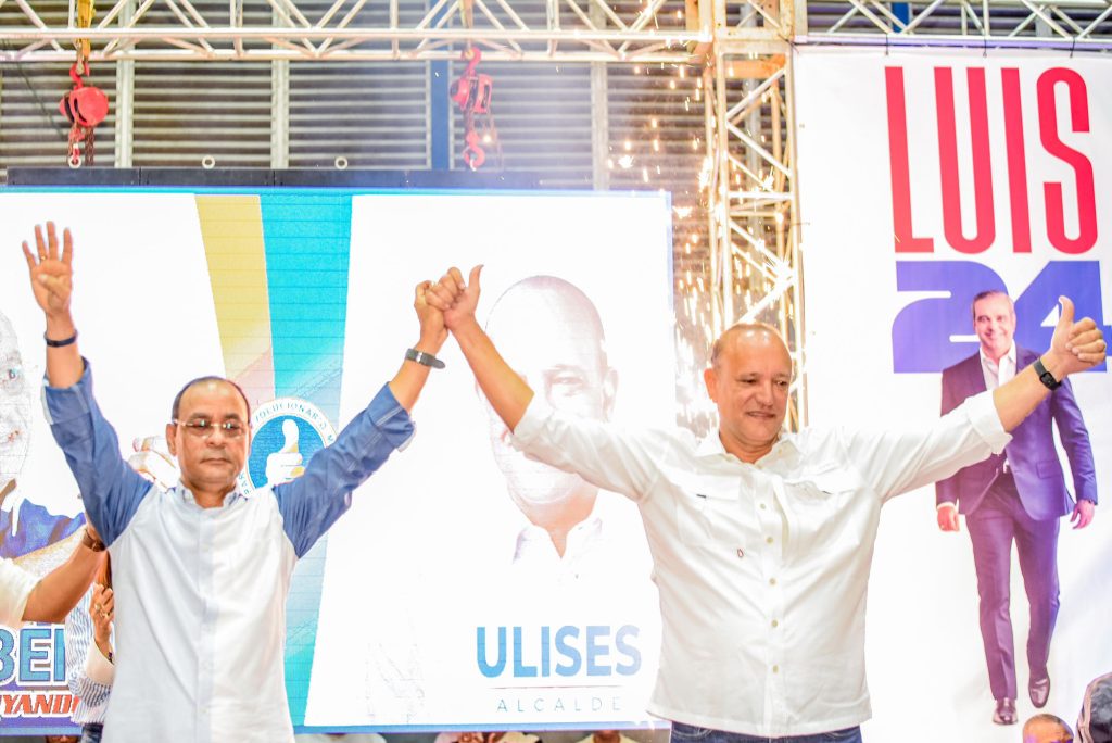Ulises recibe apoyo de Ruben Polanco asegura cometen irregularidades en cabildo de Santiago1