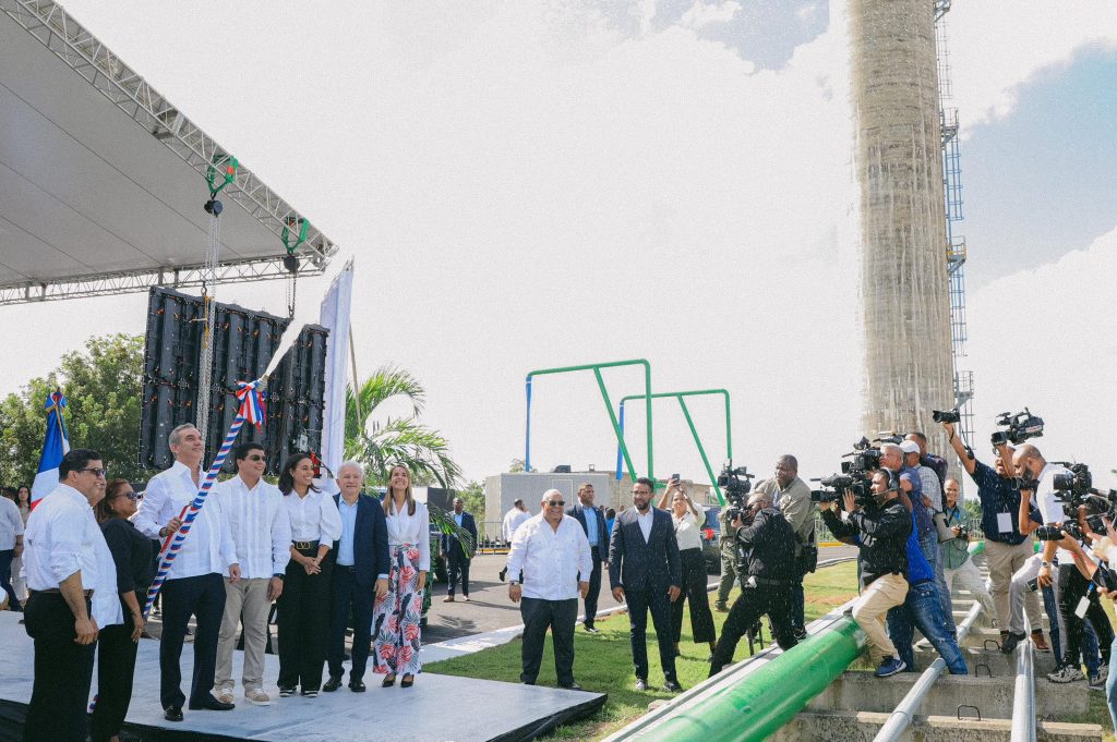 Presidente Abinader: “En estos tres años de gobierno hemos aumentado la disponibilidad de agua en más de un 21% en el Gran Santo Domingo e instalado 400 kilómetros de tuberías” agua en mas de un 21 en el Gran Santo Domingo e instalado 400 kilometros de tuberias
