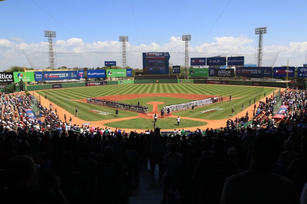 estadio Quisqueya eljacaguero