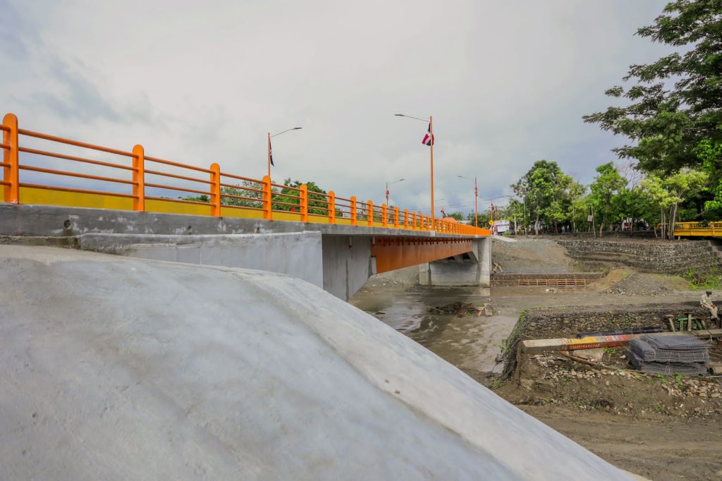 puentes El Cangrejo y de Sabaneta en Puerto Plata y La Vega1