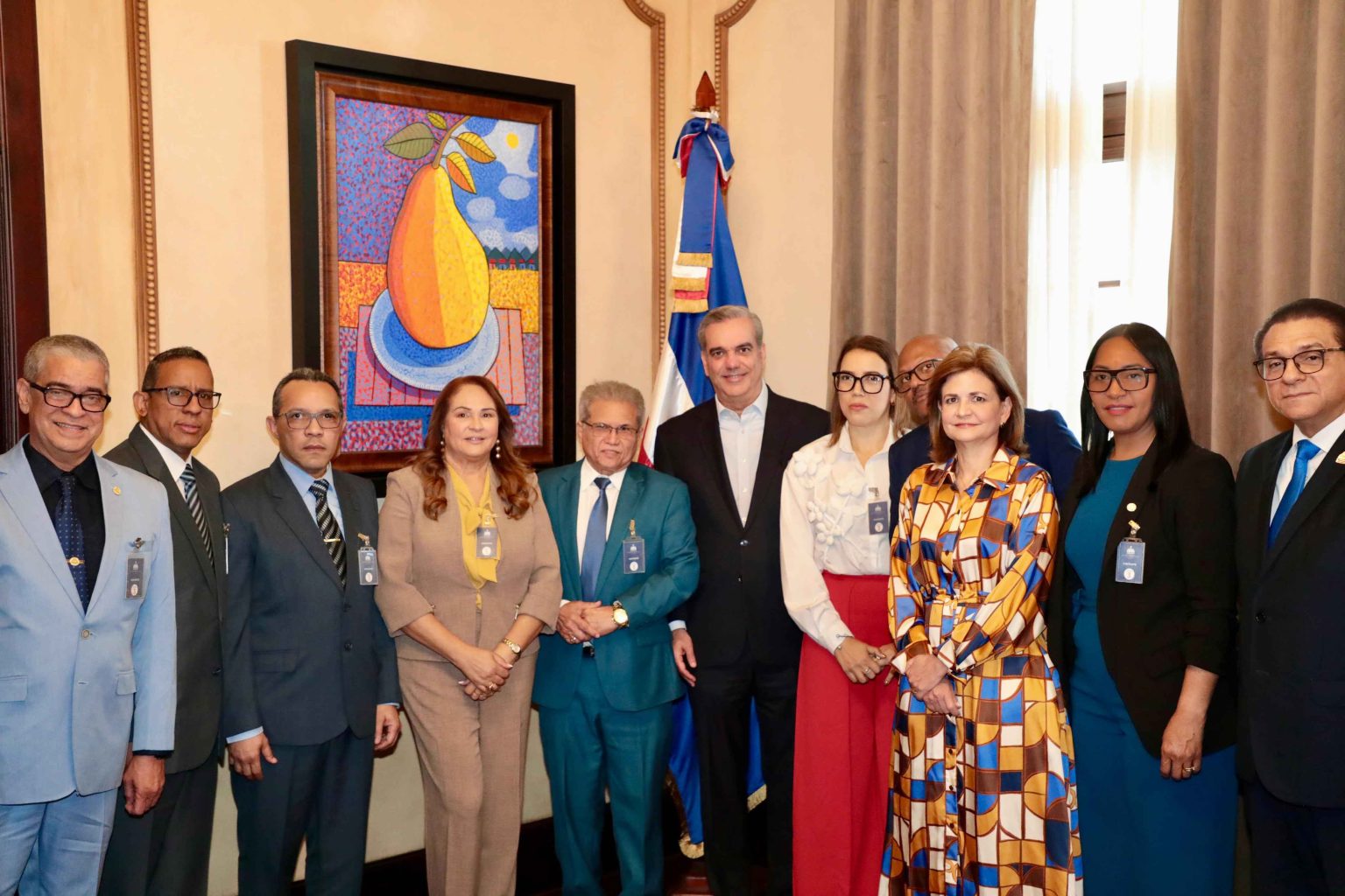 Abinader se reune en el Palacio Nacional con comision del Colegio Medico Dominicano