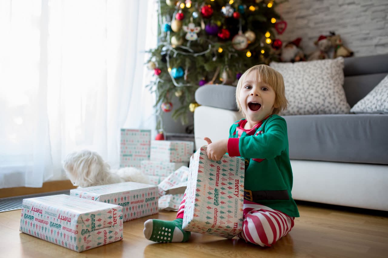 Este es el mejor regalo para los niños (y no es un juguete), según una  psicóloga clínica infantil