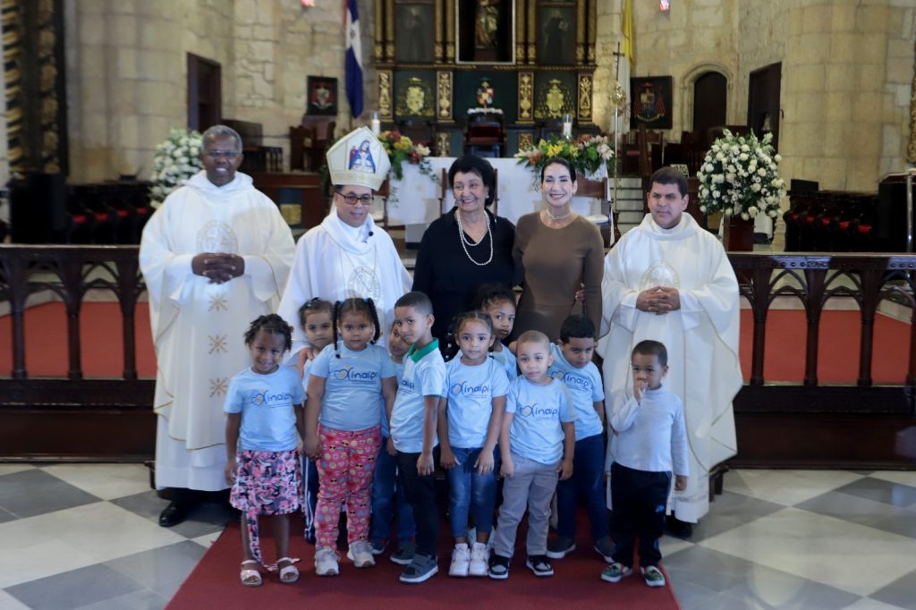 INAIPI celebra noveno aniversario de su fundacion con misa de accion de gracias y ofrenda en el Altar de la Patria