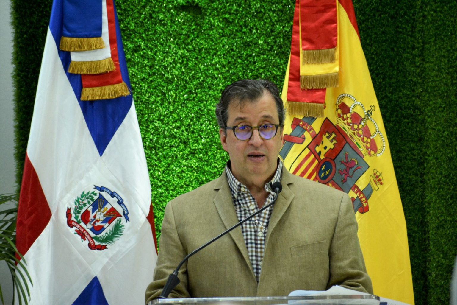 Ricardo Fondeur valora pacto por el ordenamiento territorial de Santiago