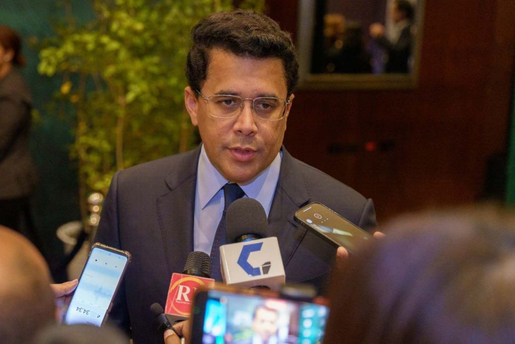 David Collado MInistro Turismo eljacaguero