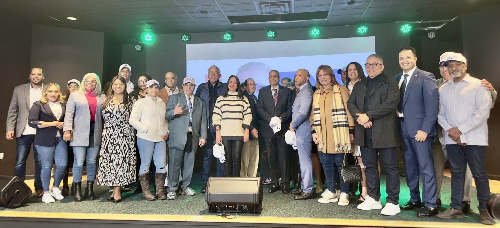 Fuerz Pueblo en Filadelfia pasan a apoyar al PRM y a la reeleccion de Abinader