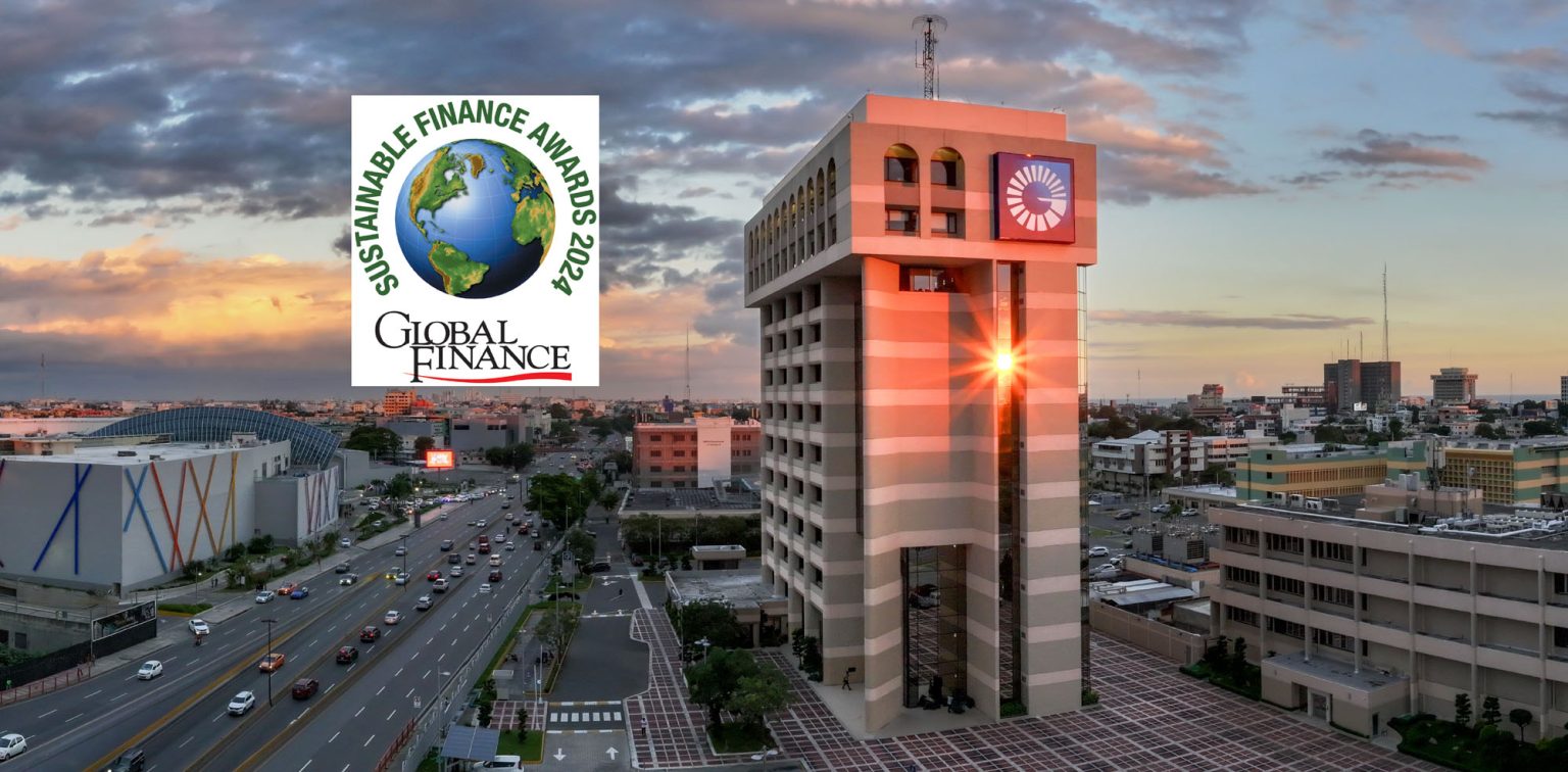 Torre Popular y premio Global Finance