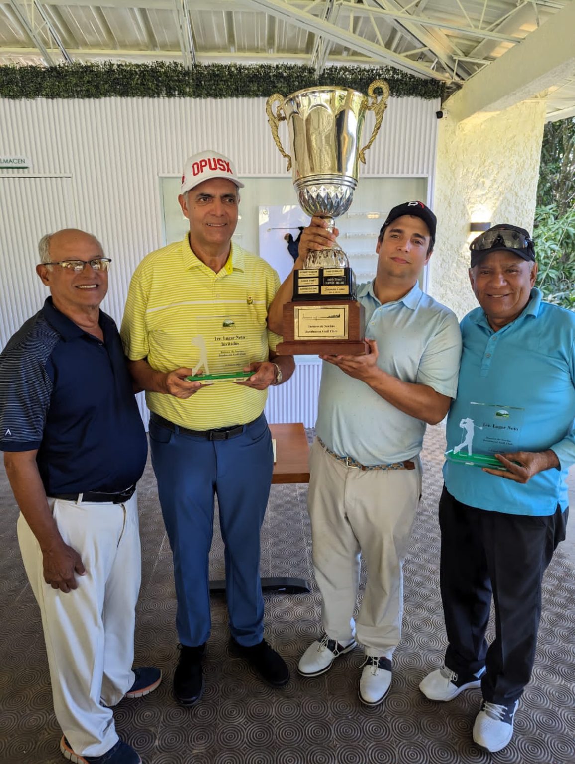 Glenn y Sanchez campeones torneo socios Jarabacoa Golf Club