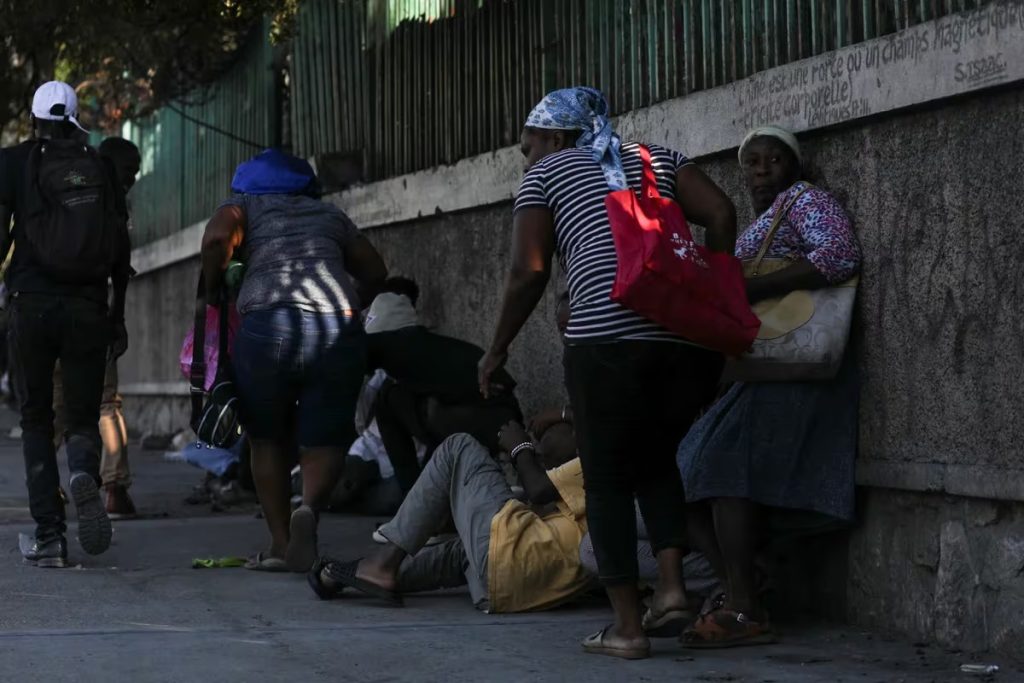 Haiti en estado de urgencia y toque de queda tras la huida de miles de presos de una carcel de Puerto Principe1