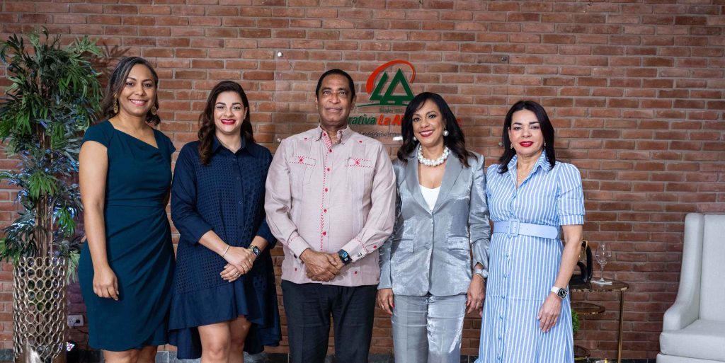 Judith Leclerc y narciso vargas cooperativa la altagracia eljacaguero