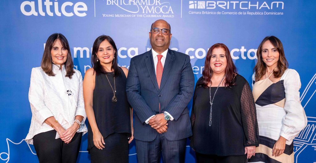 Maripili Diaz Liza Arzeno Amaury Vasquez Gilda Vasquez y Sharon Cabral