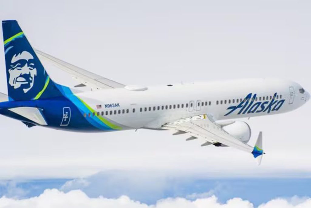 avion Boeing de Alaska Airlines sufrio una grieta
