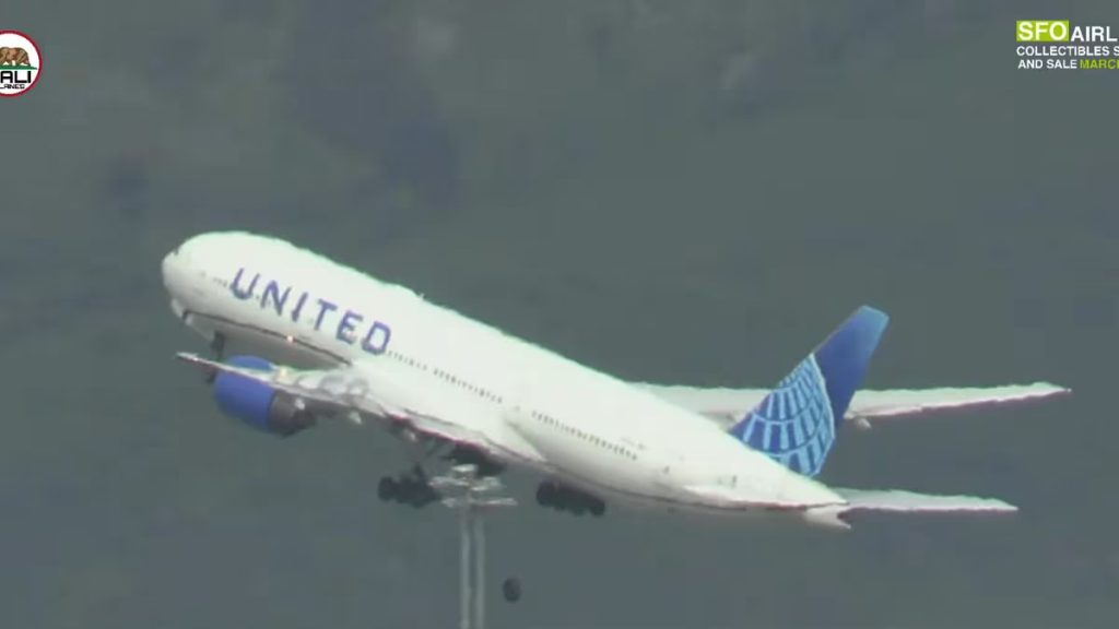vuelo de United Airlines tuvo que aterrizar de emergencia