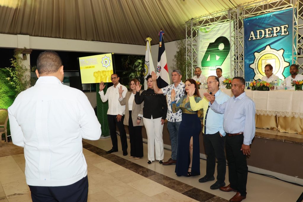 ADEPE realiza asamblea no. 49 y elige al Lic. Amable Guzman como su presidente