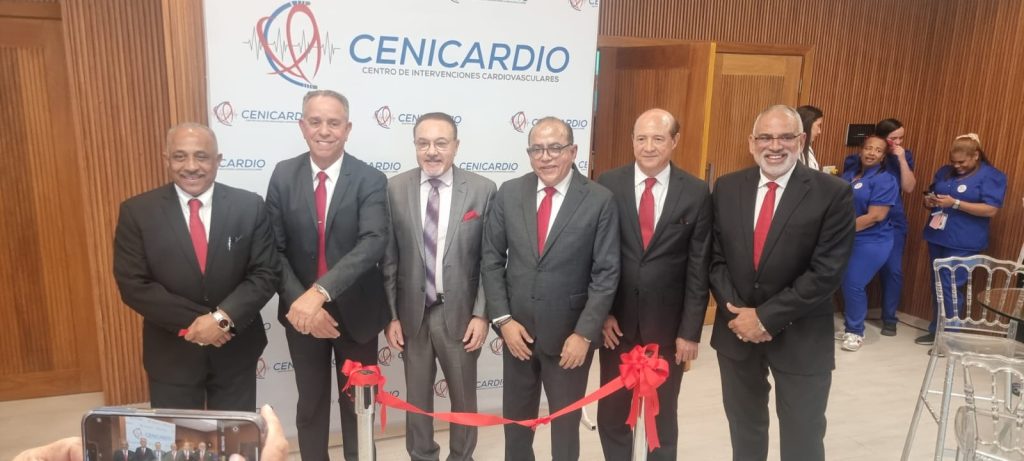 Cenicardio Santiago inaugura moderna sala de Hemodinamia1