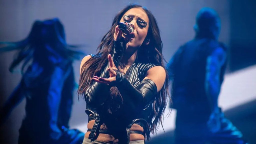 Danna Paola sufre ataque de panico previo a la presentacion de su disco
