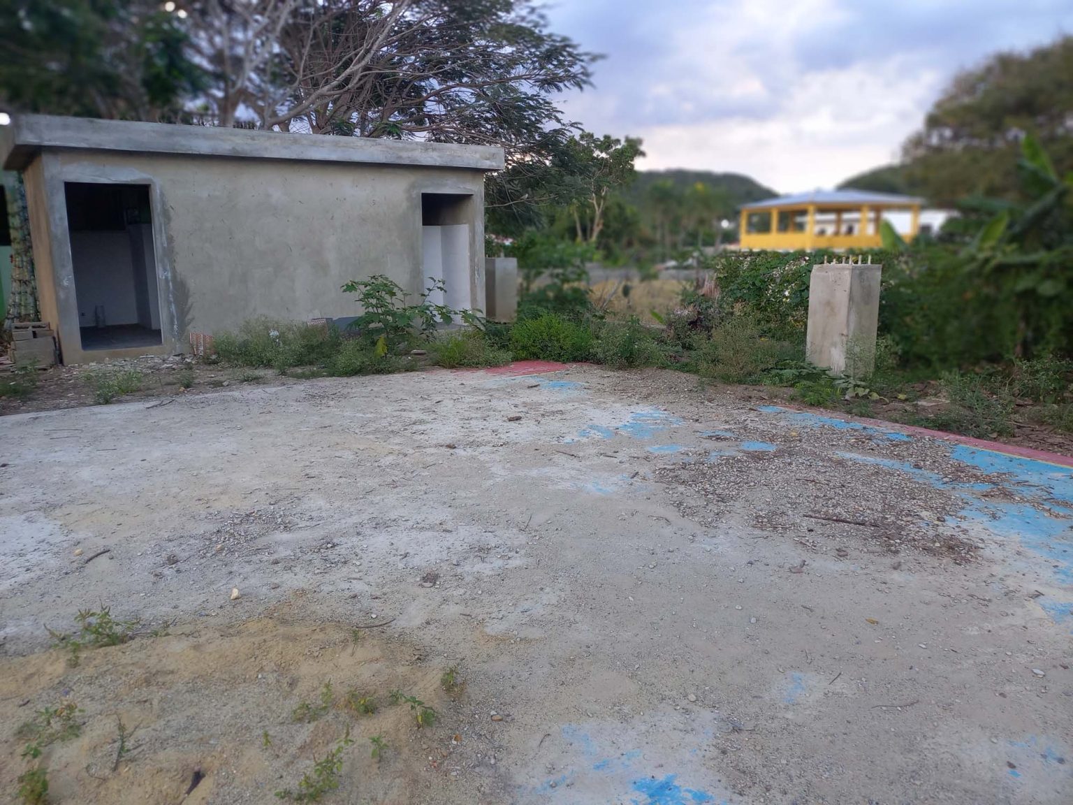 Obras gubernamentales por mas de 400 millones de pesos se encuentran paralizadas en el municipio de Baitoa