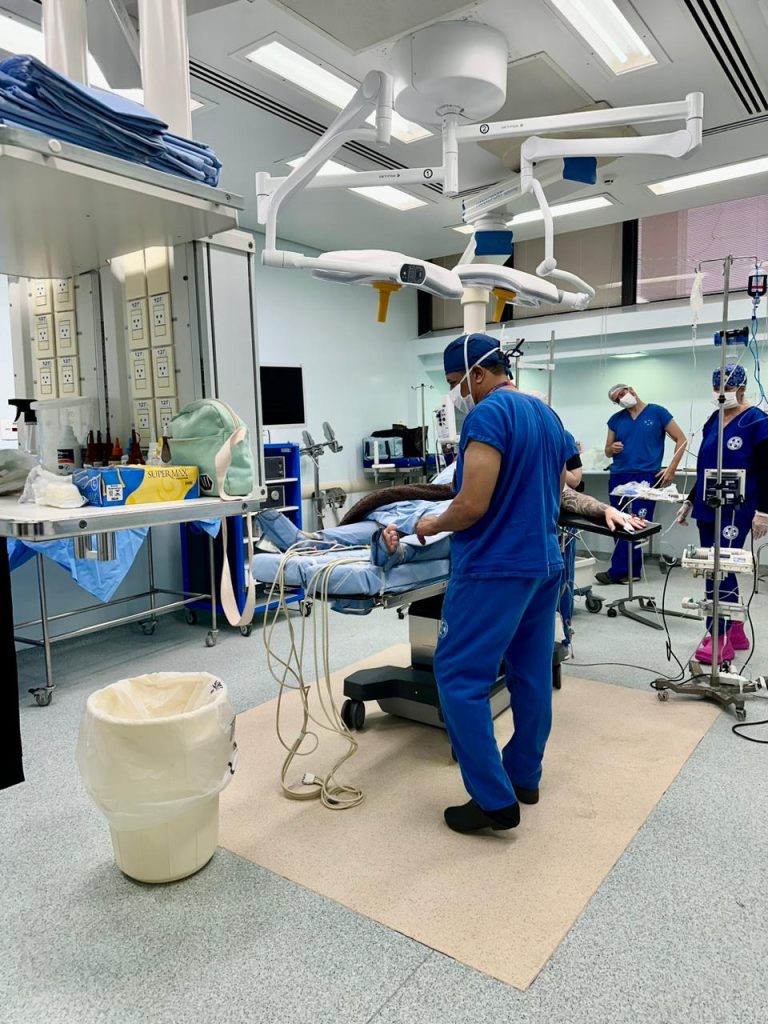 Oscar Polanco realiza en San Paulo Rotacion para Cirugia Bariatrica