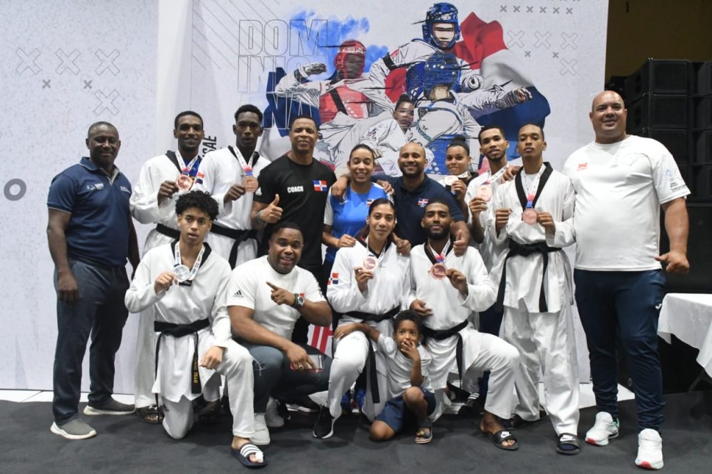Republica Dominicana obtiene el tercer lugar en Open Senior de Taekwondo