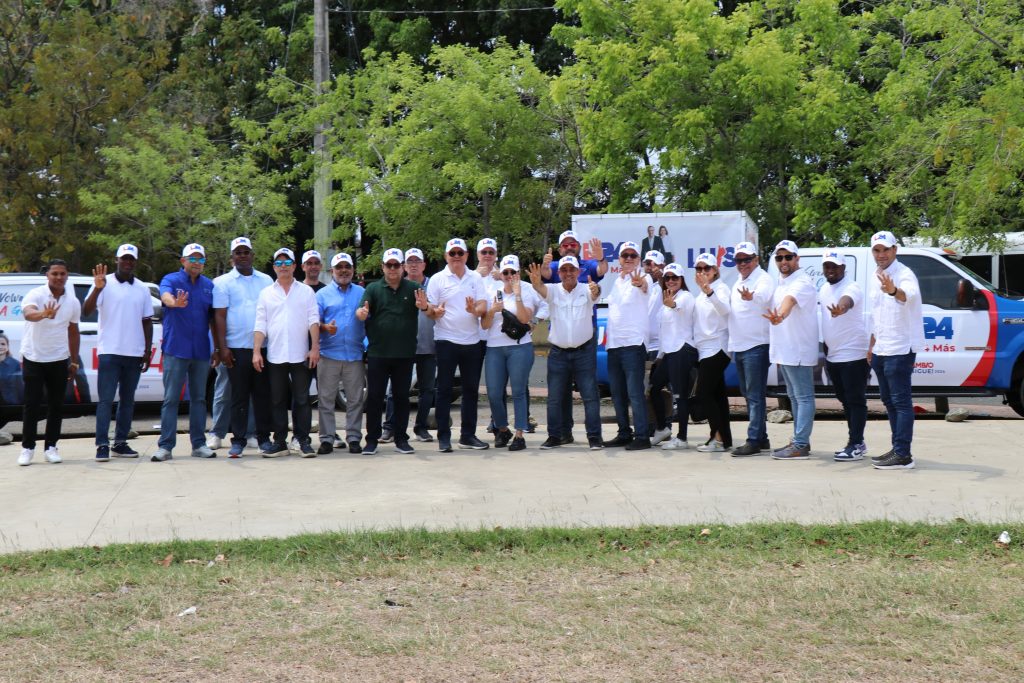 Taveras lanza movimiento F x 4 en apoyo reeleccion presidente Abinader