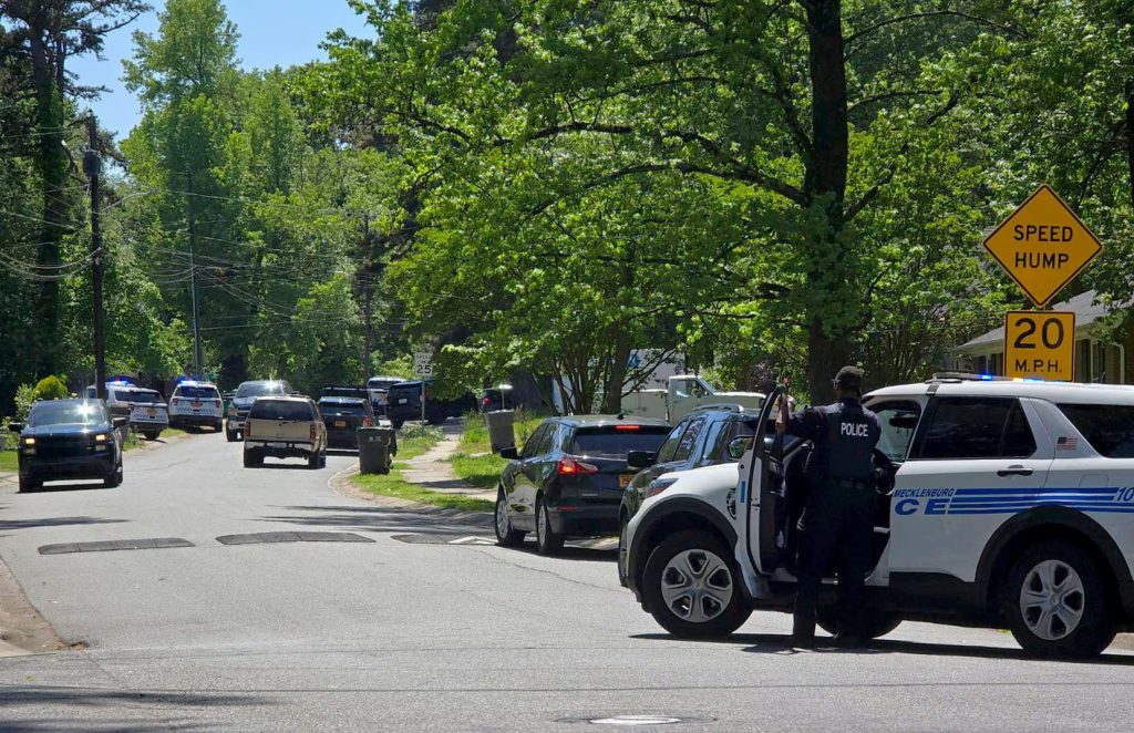 Tiroteo en Carolina del Norte deja cuatro policias muertos y varios heridos
