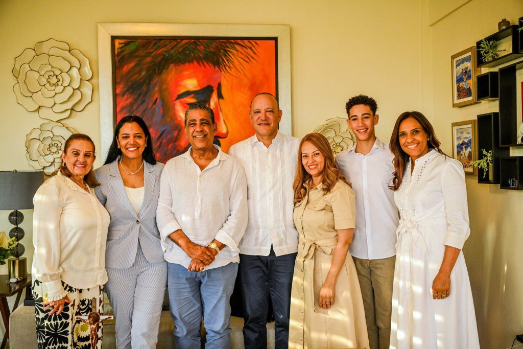 Ulises Rodríguez agradece a Espaillat defensa del país; recibe visita del legislador Ulises Rodriguez agradece a Espaillat defensa del pais recibe visita del legislador