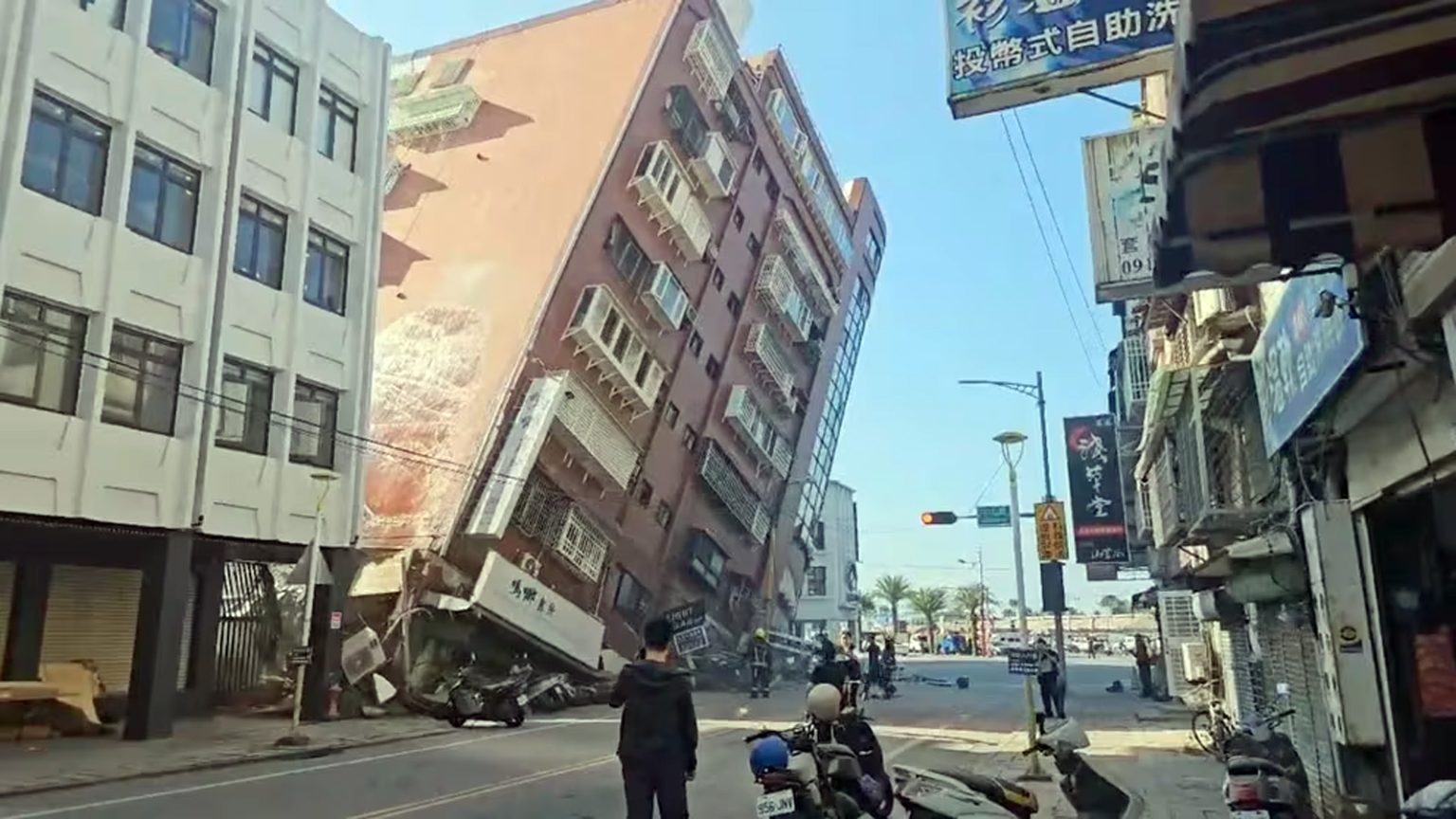 terremoto en la costa de Taiwan cerca del sur de Japon emitieron una alerta por tsunami