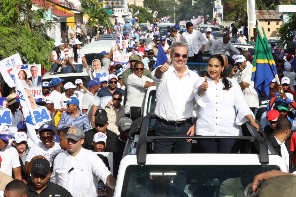 Abinader 20 anos de promesas a la region Enriquillo fueron cambiadas por ejecuciones reales en 4 anos1